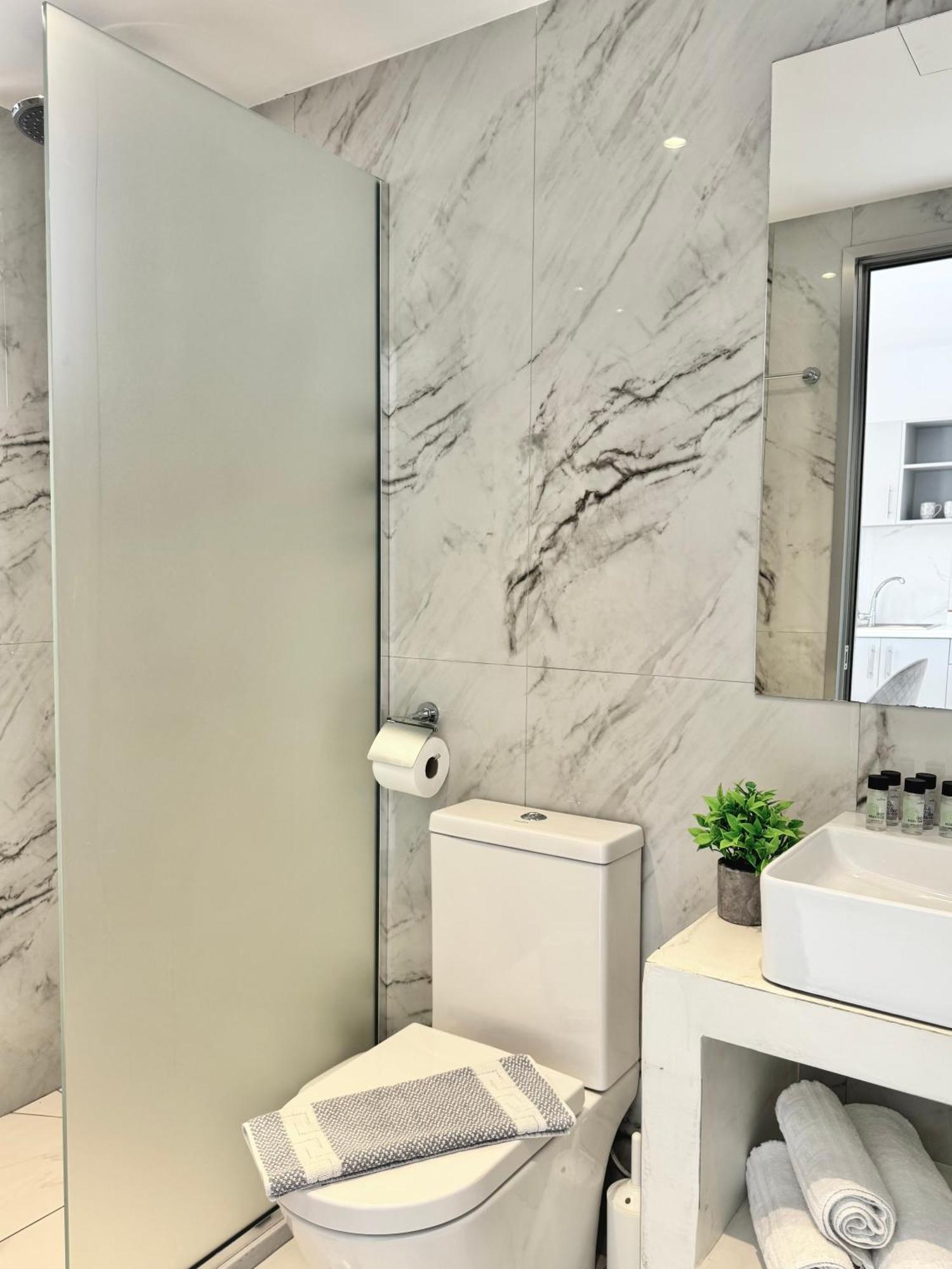 Zen Apartments Laganas Luaran gambar